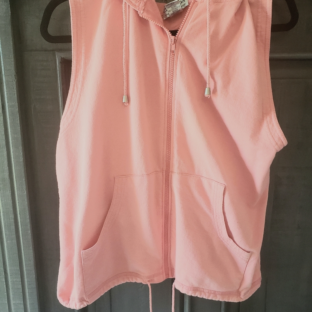 Club soda quality sportswear